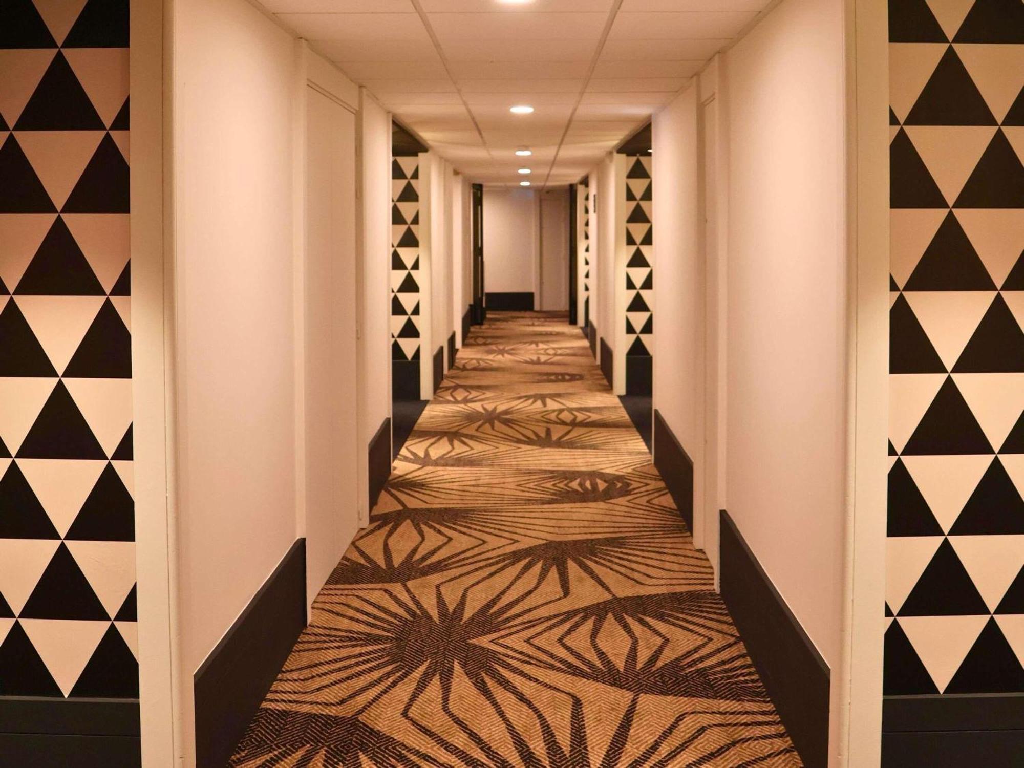Chambre Double Supérieure avec Canapé-Lit et Balcon - Vue sur Ville